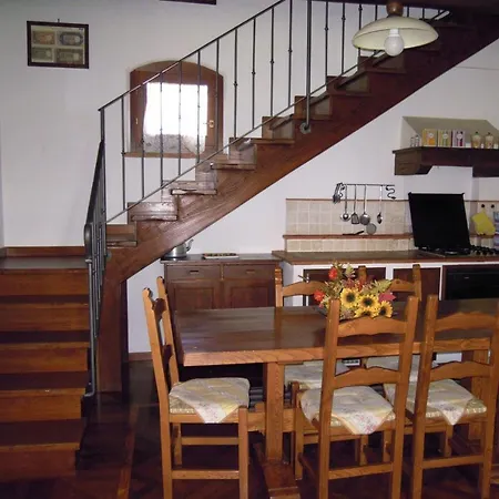 Le Casine-perignano-spinelli Sleeps 9 *