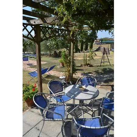 Le Casine-perignano-spinelli Sleeps 9 Appartement Cortona